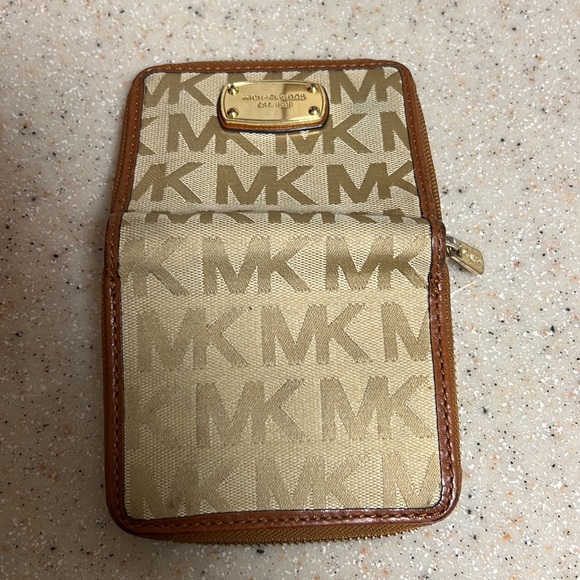 Never used!! - Picture 5 of 8